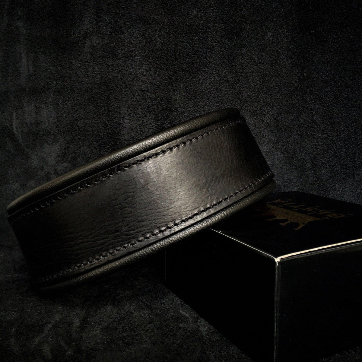Classic Black Collar